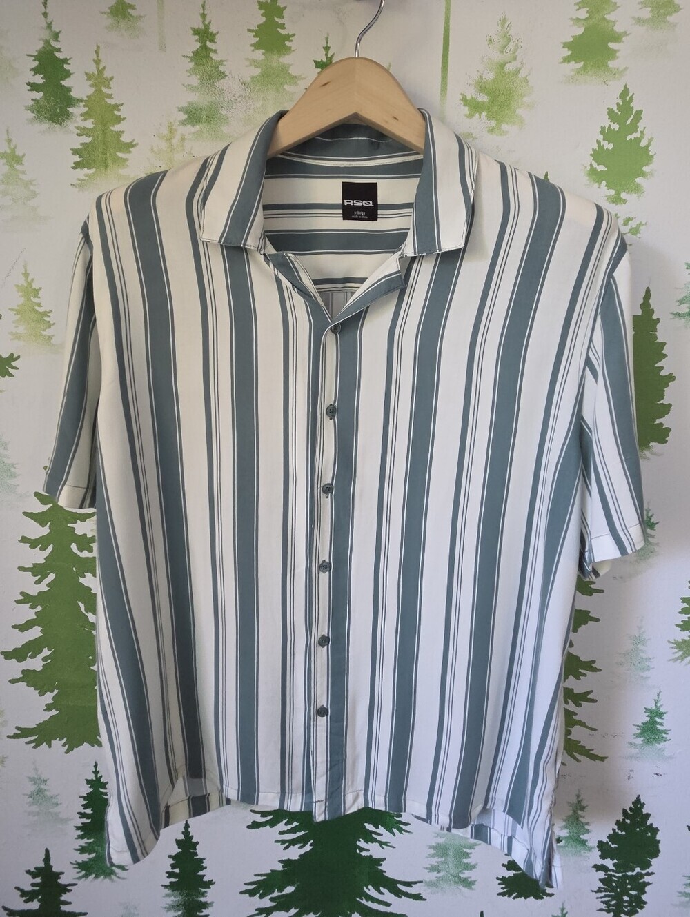 RSQ Vertical Stripe Short Sleeve Shirt.